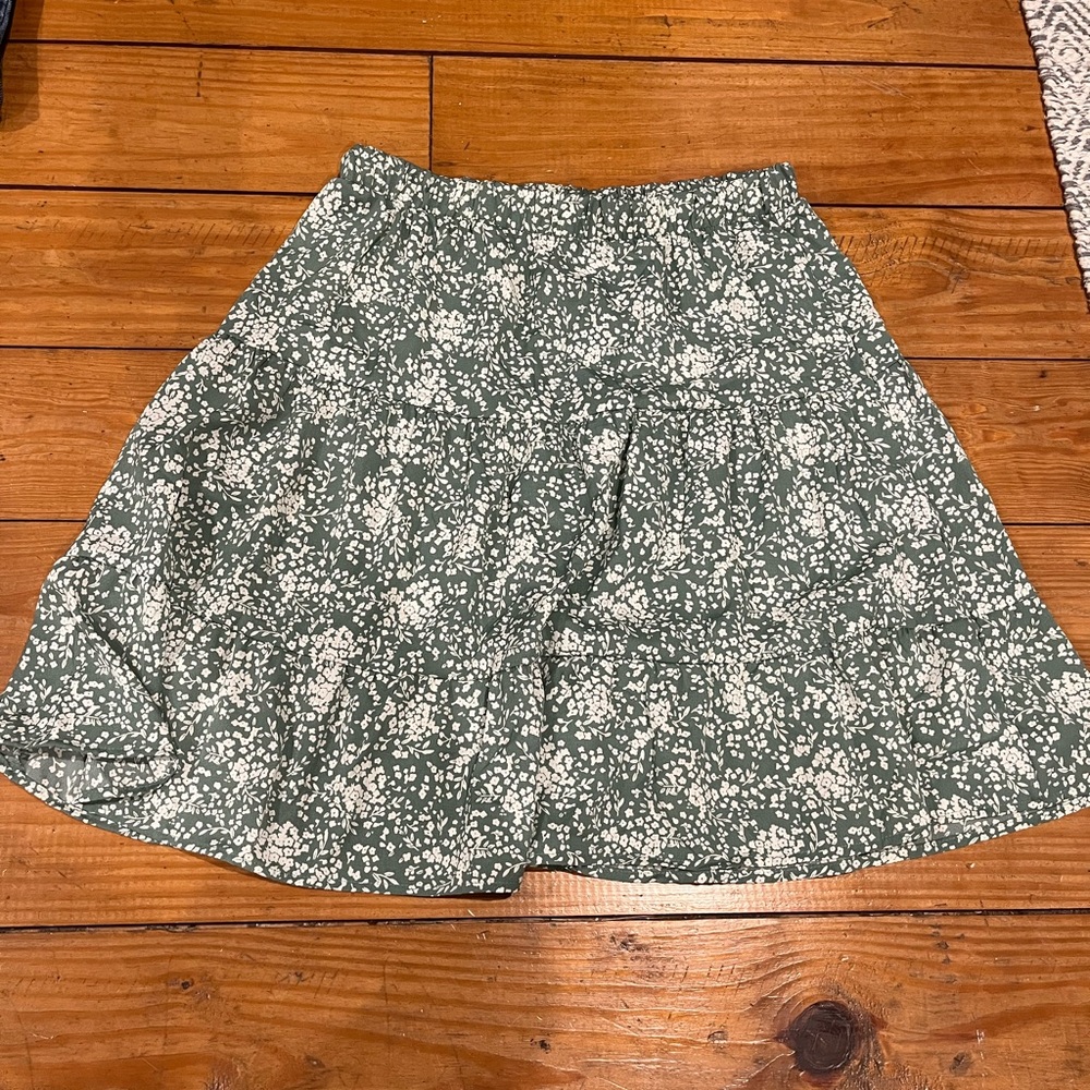 (327) —MI AMI SKIRT— - Picture 1 of 5